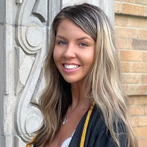 Meet your Posher, Amanda